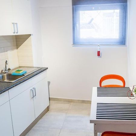 2 Bedrooms Apartment Close To Metro Dafni In Athens Exterior photo